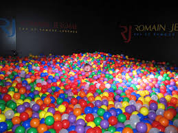 Piscines A Boules Titanic Et Lave De Volcan Les Reponses Du Quiz Baselworld Journalistesdemoser