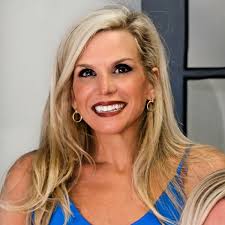 Kacey Smith: Your Guide to Seamless Real Estate Transactions