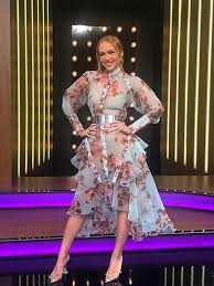 Η τάνια μπρεάζου καθήλωσε ως celine dion, ο ησαϊας ματιάμπα μάγεψε ως δημήτρης υφαντής, ο ίαν στρατής ως άλλος michael jackson μας άφησε με το στόμα ανοιχτό ενώ ο θανάσης αλευράς έκανε τους πάντες να. P 3tdwjyxwq6cm