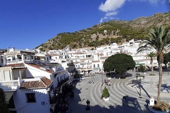 PLAZA DE LA CONSTITUCIÓN 