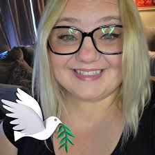 Fried Chicken + Onion Rings = a match made in heaven. Get the recipe:  https://foodtv.com/2Oemqfn