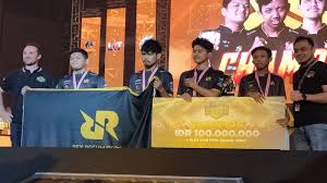 Siga os perfis do free fire nas redes sociais e não perca nenhum lance do seu time do coração! Become The Witness Of Ffim Season 2 Grand Final You Must Watch It Dunia Games