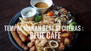 Kalau bercakap pasal destinasi ikan bakar di kuala lumpur, salah satu tempat yang best di kl yang kedai ini terletak di medan selera taman melawati dan diusahakan oleh pasangan chinese muslim. Tempat Makan Best Di Cheras Blue Cafe