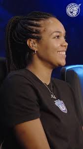 team Phee is LOADED. 😮‍💨