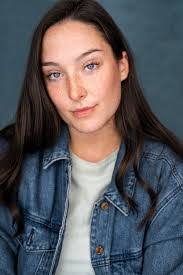 Sarah Sweeney's Instagram, Twitter & Facebook