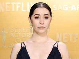 Mariely Santos, da Gêmeas Lacração, e André Santis se casam; fotos