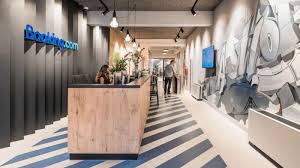 Booking Com Bloomhouse Offices Amsterdam Office Snapshots Office Interiors Lobby Interior Design Corporate Interiors
