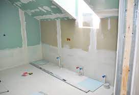 Ein badezimmer komplett zu erneuern ist nicht günstig. Bad Renovieren Welche Kosten Kommen Auf Mich Zu Heimhelden