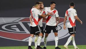 Luego de cerrar su primer año sin títulos en la era gallardo, river ya consiguió una corona en 2021 tras consagrarse en la supercopa. River Plate Vs San Lorenzo En Vivo Donde Y A Que Hora Ver El Partido Por Copa De La Liga Profesional Internacional El Bocon
