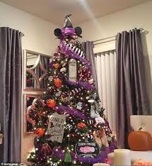 Maybe you would like to learn more about one of these? Social Media Users Turn Christmas Trees Into Halloween Centrepieces Diy Christmas Tree Halloween Centerpiece Traditional Christmas Tree