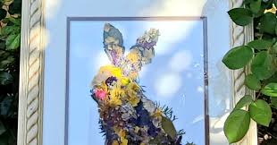 I'm a mega newbie to using silica gel so we'll see how it turns out! Dried Flower Art Life And Linda