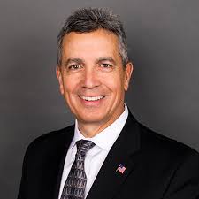 Jeffrey Thiede's Instagram, Twitter & Facebook