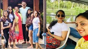 Krishna's previous film to hit the theatres was mathu kathe in the year 2016. It S Family Time For Luca Actress Ahaana See Pics Luca Star Ahaana Actor Krishna Kumar Ahaana Krishna With Family