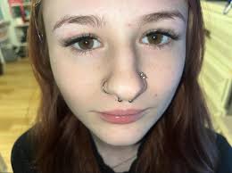 hey everyone! i'm a beginner lash tech (i do clusters) and i am saving to  get my license! if you would like to book w me comment or pm me! ARRIL SUN