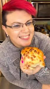 4 Ingredient Cheese & Bacon Rolls! , Great for lunchboxes & can freeze  them!, 🔹 1/2 Cup Diced Bacon, 🔹 1/2 Cup Grated Cheese, 🔹 3/4 Cup Greek  Yogurt, 🔹 1 Cup Self Raising Flour * * Keep approx 1/4 ...