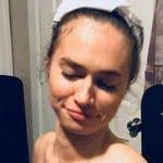 Elinor Dowd's Instagram, Twitter & Facebook