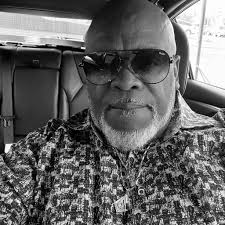 We mourn the passing of Bro. John S. Epps (Nu Chi '65), who made history in  1984 as the fifth Omega man to serve as Executive Secretary—a role later  renamed Executive Director