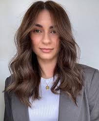 Can anyone recommend a hairdresser near woking