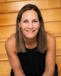 Angela Barrow's Instagram, Twitter & Facebook