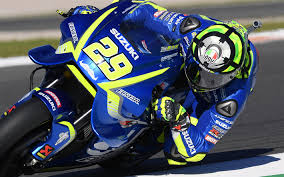 Download Wallpapers Andrea Iannone 4k Motogp Team Suzuki Ecstar Suzuki Gsx Rr Sportbikes Besthqwallpapers Com Suzuki Gsx Andrea Iannone Suzuki