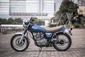 新型sr400試乗レポ 決して速いわけではないけれど それが楽しい 心地良い ヤマハ motorfan モーターファン ヤマハsr400 古いオートバイ ヤマハ