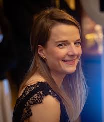 Emma Pook's Instagram, Twitter & Facebook