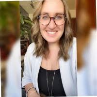 Samantha Devine's Instagram, Twitter & Facebook