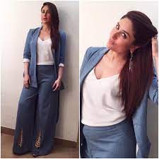 Kareena Kapoor Khan Stuns In A Denim Suit Bollywood Fashion Kareena Kapoor Khan Outfit Kareena Kapoor Khan