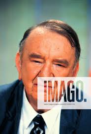 ALEXANDER MAY Alexander May, deutscher Schauspieler, Regisseur und  Bühnendarsteller, Portrait circa