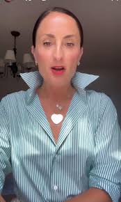 OK GUYS! Buy my stuffffff : r/CTInfluencerSnark