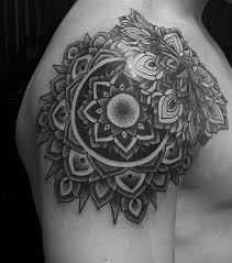 Découvrez tous les éléments essentiels sur cette les moines bouddhistes utilisaient cette forme pour leur concentration. Tatouage Mandala Les Plus Beaux Modeles Et Motifs