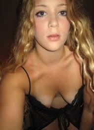 Tiny tits downblouse nipple slip - Justpicsof.com