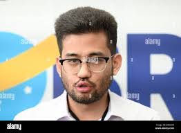 Carlos Kim's Instagram, Twitter & Facebook