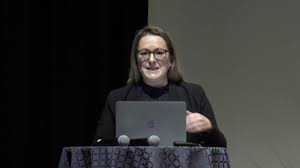 Her fra utgivelsen i 2018. 10 Marte Michelet Innleder Om Hva Et Varsel Er Youtube