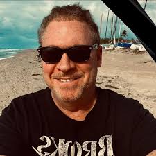 Randy Rhoads lost footage before the fame with Ozzy Osbourne. This is a  rehearsal tape of Randy with Quiet Riot in 1979.