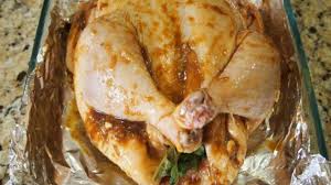 Los muslos de pollo como la carne en general no contiene carbohidratos (salvo si la compras procesada como las hamburguesas que entonces si llevan azúcar o harinas añadidas). Receta De Como Hacer Pollo Al Horno Paso A Paso Quericavida Com