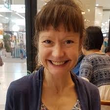 Lara Tosh's Instagram, Twitter & Facebook