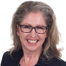 Annie Newell's Instagram, Twitter & Facebook