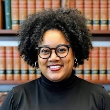 Keeping the Faith: Stories of Love, Courage, Healing and Hope from Black  America: Smiley, Tavis: 9780385505147: Amazon.com: Books