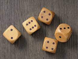 Learn how to hold your own in drinking games at any bar or ktv joint across china. How To Play Chinese Liar S Dice