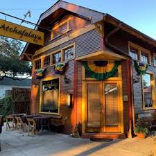 Atchafalaya Restaurant With Images Restaurant House Styles New Orleans