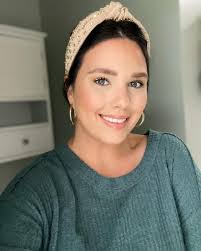 Tosha Bryant's Instagram, Twitter & Facebook