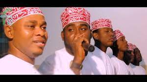 Qaswida hii inazungumzia ubaya wa umbeya na kusambaza mambo ambayo hayakuhusu pia. Shekhe Hafidh Qasida Yake Iliyovunja Record 1 Million Views Stayhome Withme Officially Video Youtube