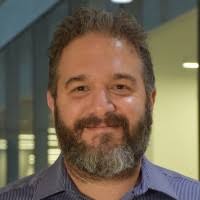 2500+ profils pour “Avner &”