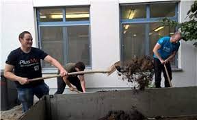 1 bilder, telefonnummer und anschrift finden sie im bundestelefonbuch. Deutsche Bank Mitarbeiter Unterstutzen Caritas Kindergarten Marienheim In Amberg Caritasverband Fur Die Stadt Amberg Und Den Landkreis Amberg Sulzbach E V