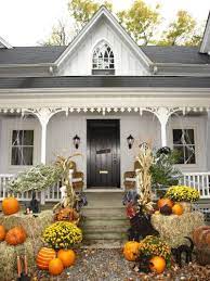 Impress The Neighbors With These Diy Outdoor Halloween Decorations Fall Outdoor Decor Halloween Diy Outdoor Outdoor Halloween