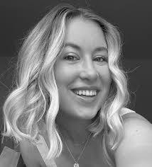 Nina Singleton's Instagram, Twitter & Facebook