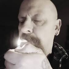 Name a actor/musician/Comedian you like that failed to be cancelled by the  whole cancel culture movement? Mine