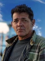 Original photo and photo colorized without using AI.