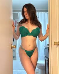 Ciara Collins - Free nude pics, galleries & more at Babepedia